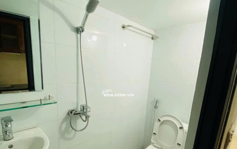 THANH XUÂN NGÕ RỘNG GẦN PHỐ BÁN ĐẤT TẶNG NHÀ 4 TẦNG 50M2 Ở LUÔN