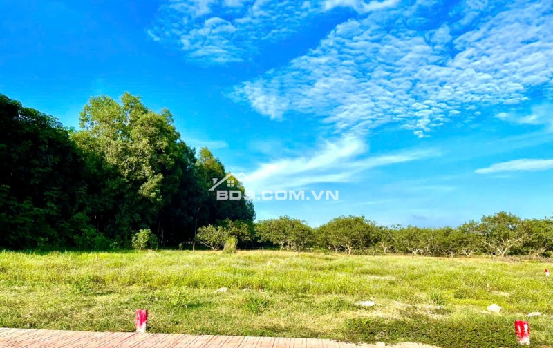  GIỮA HAI “CỰC NAM CHÂM” – BÊN SÂN BAY, BÊN KCN – ĐẦU TƯ SINH LỜI BÙNG NỔ 