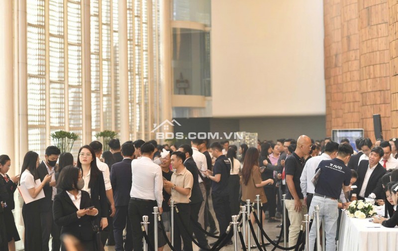 TT AVIO  Chỉ 9 triệu/ tháng mua nhà mặt tiền gần vincom.
