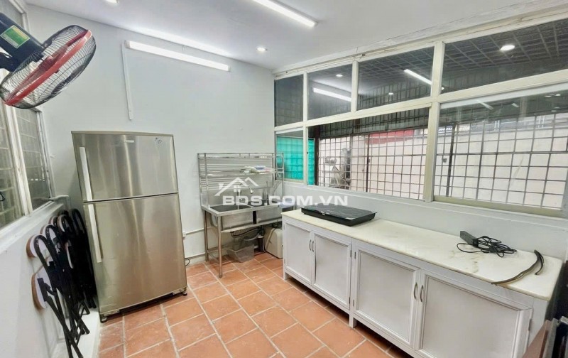 Bán Nhà Xã Đàn(10m Ra Phố: 8 Tỉ,DT Sổ Vuôg 32m, MT 3,9m,Mặt Ngõ KD,ÔTÔ