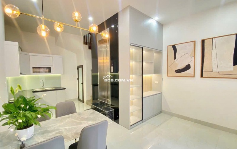 NHÀ ĐẸP NGAY TT QUẬN THANH XUÂN, 5 TẦNG THANG MÁY Ở LUÔN, CHỈ 7,X TỶ. LH:0908882298