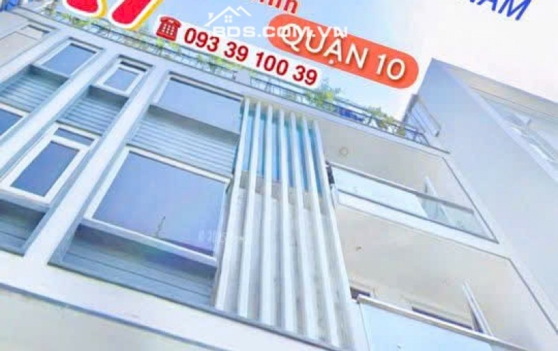 BÁN NHÀ KẾ Q1- Q3- Q4- Q10 - DOANH THU: 3.6 TỶ/5 NĂM- CAO 5 TẦNG HƠN 8 PHÒNG ĐỦ NỘI THẤT: tử 8 tỷ