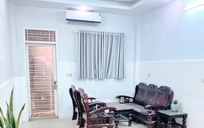 NHÀ 3 TẦNG HẺM HUỲNH TẤN PHÁT, QUẬN 7 CÓ SẴN THU NHẬP