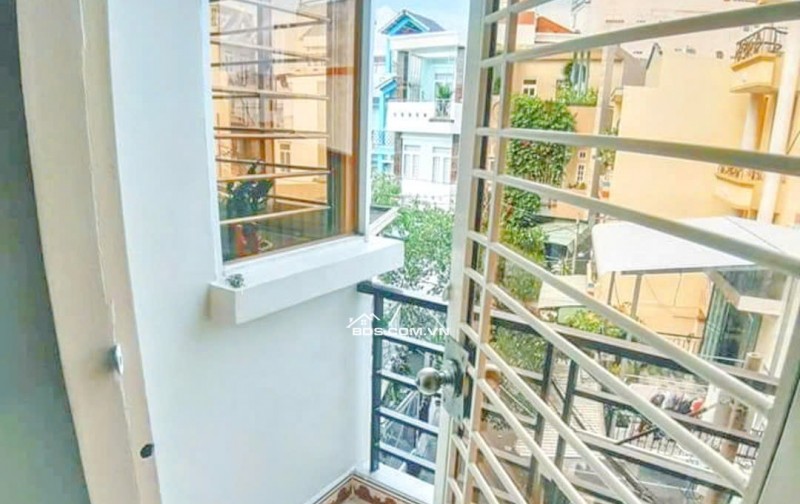 NHÀ 3 TẦNG HẺM HUỲNH TẤN PHÁT, QUẬN 7 CÓ SẴN THU NHẬP