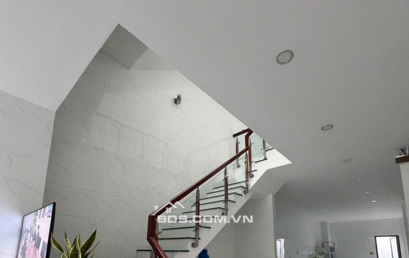 nhà ở trung tâm Chợ Mới Thủ Thừa Long An