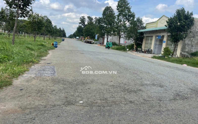 Cần Bán Nhanh Lô Đất Cạnh KCNC Bình Dương  diện tích 5x30 Gía 1ty580