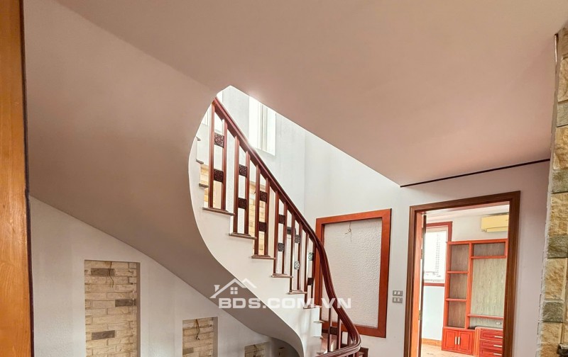 Bán nhà Phố Lụa - Vạn Phúc - Hà Đông –100m - Tòa nhà 8 tầng thang máy – Kinh doanh đỉnh – Giá chỉ 36 tỷ! lh 0326213286