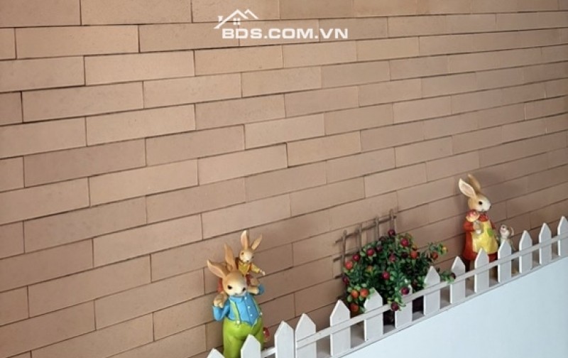 Bán nhà mặt tiền Lê Văn Sĩ giáp Quận 3