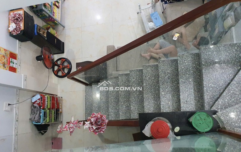 nhà gò vấp 3/ hẻm 3 gác 40m2 4 tỷ 8 thương lượng.