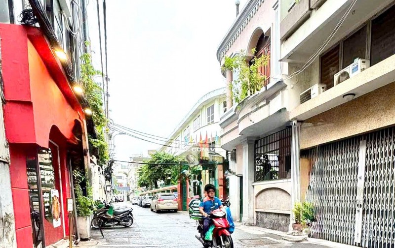 BÁN NHÀ QUẬN 3- HẺM XE HƠI 8M THÔNG- NGUYỄN ĐÌNH CHIỂU- 4M x 19M- 3 TẦNG SƠN SỬA XÂY MỚI: CHỈ 19 TỶ