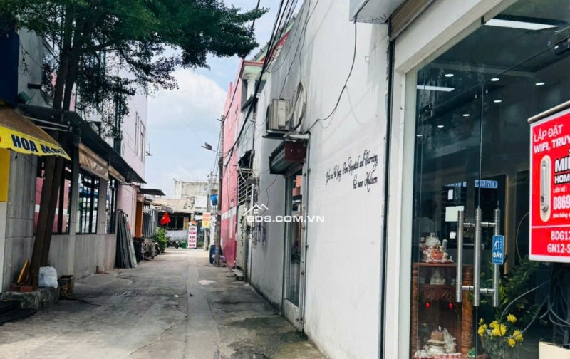 BÁN NHÀ DĨ AN – NHÀ MỚI ĐẸP – SÁT KCN SÓNG THẦN – XE HƠI VÀO TẬN NHÀ – CHỈ 3.55 TỶ