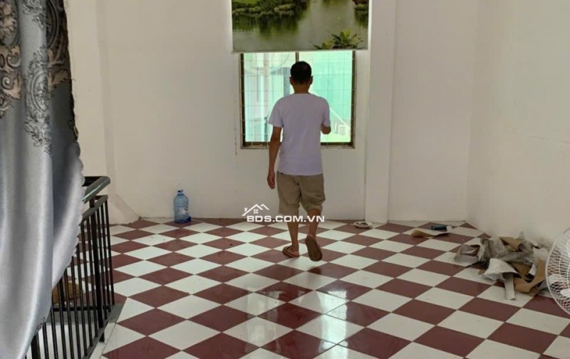 BÁN NHÀ MẶT PHỐ HÙNG VƯƠNG QUẢNG NGÃI, 36M2, GIÁ HỜI 4 TỶ, SỔ HỒNG RIÊNG!