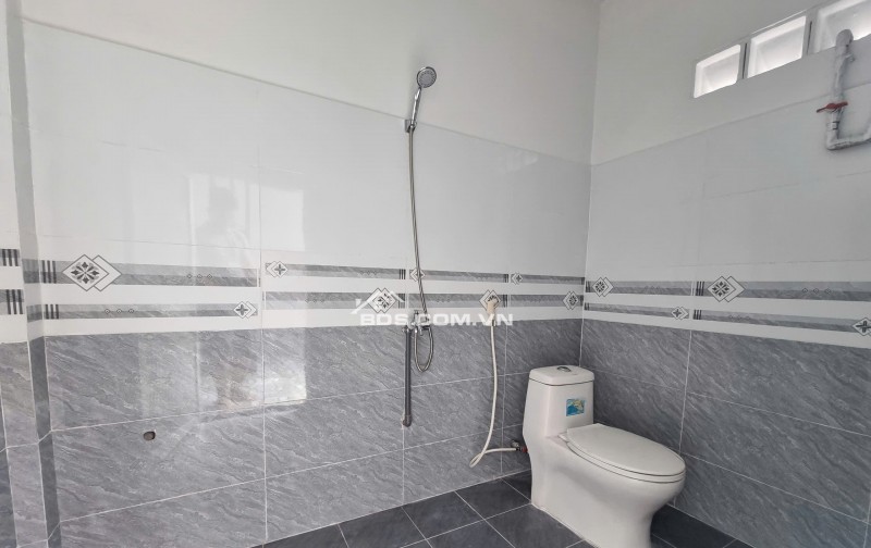 BÁN NHÀ PHÚ LỢI, HẺM 322 HUỲNH VĂN LŨY, DT 101M2, SHR, 2.96 TỶ. LH:0931850123.