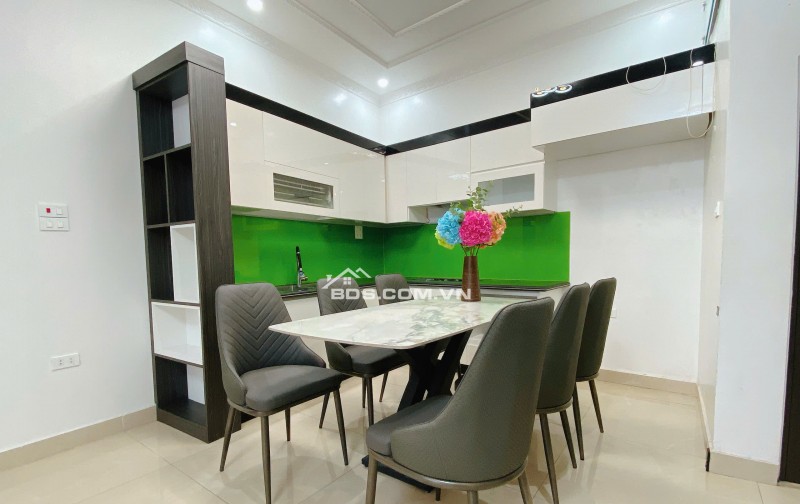 NHÀ GÓC DÂN ĐỘC LẬP LÔ GÓC GIÁ CHỈ HƠN 2 TỶ.
