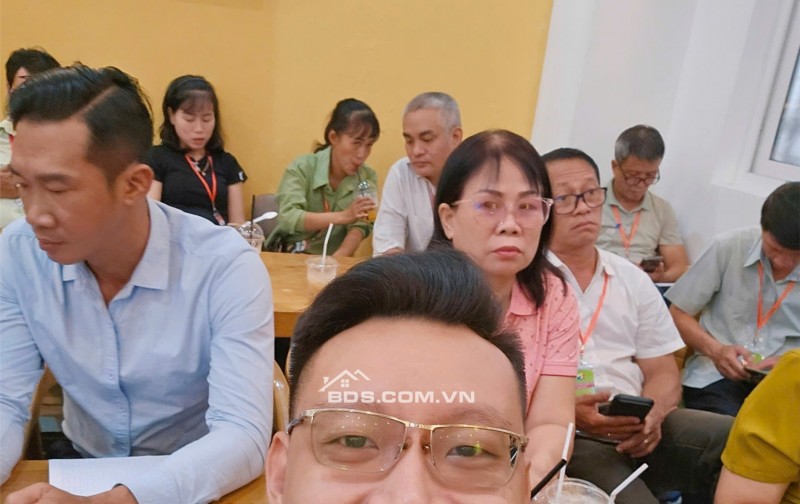 TUYỂN DỤNG BẤT ĐỘNG SẢN  VẠN PHÚ LAND 8 LÊ TRUNG NGHĨA khu K300 Cộng Hòa