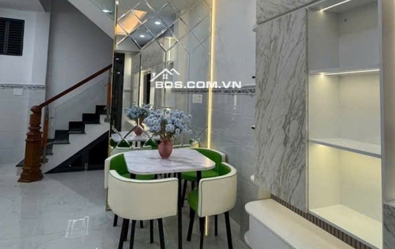Bán Nhà Hẻm 66m2, 3 Tầng, 4PN, Huỳnh Tấn Phát, Quận 7 - Giá Tốt Nhất Khu Vực