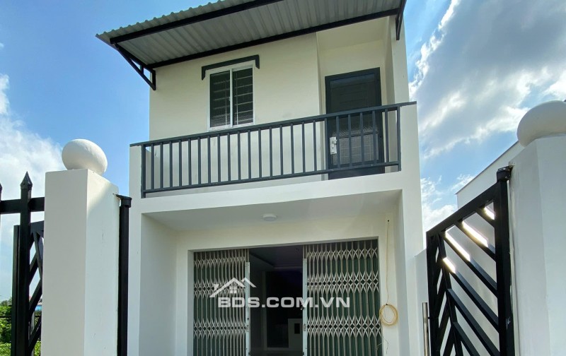 bán đất tặng nhà đường Đỗ Tường Phong ngay trường THCS thị trấn Tầm Vu