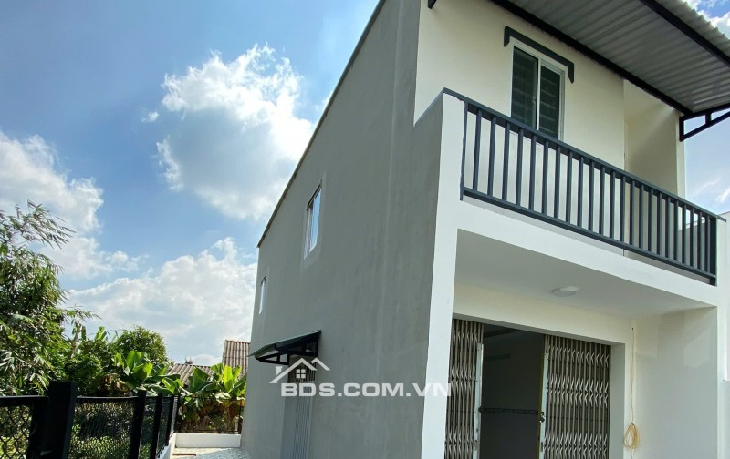 bán đất tặng nhà đường Đỗ Tường Phong ngay trường THCS thị trấn Tầm Vu