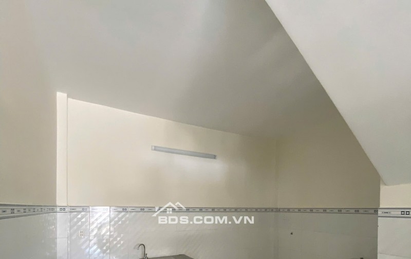 bán đất tặng nhà đường Đỗ Tường Phong ngay trường THCS thị trấn Tầm Vu