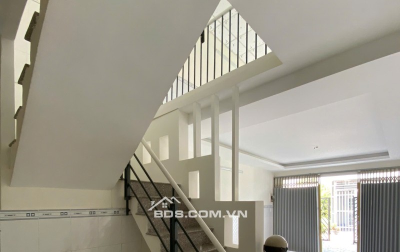 bán đất tặng nhà đường Đỗ Tường Phong ngay trường THCS thị trấn Tầm Vu