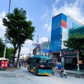 CHỦ GIẢM 800TRIỆU BÁN GẤP NHÀ 2 MẶT TIỀN, 182M² THỔ, NỞ HẬU, SÂN ÔTÔ