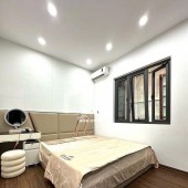 Nhà Đẹp Ở Luôn, Đường Hoàng Mai 26m, 5 tầng, mt 5.2m, giá 5.1 tỷ.