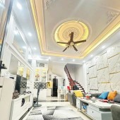 Nhà Đẹp Thái Thịnh, Đống Đa 33m, 5 tầng, mt 4,4m, giá 9.2 tỷ
