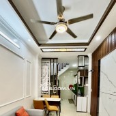 Bán nhà Minh Khai, đối diện Hòa Bình 7, sổ 42 m2, giá chào 6,15 tỷ.
