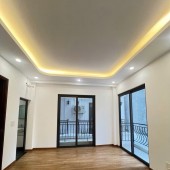 Bán nhà mặt ngõ Võng Thị 35m, mặt tiền 5.73, 6 tầng, oto đỗ cửa!