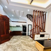 Siêu Hiếm Nhà Phố Nguyễn Sơn 5 Tầng Full Nội Thất Giá Nhỉnh 8 Tỷ