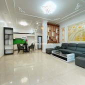 NHÀ GÓC DÂN ĐỘC LẬP LÔ GÓC GIÁ CHỈ HƠN 2 TỶ.