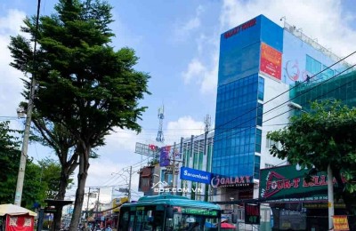 CHỦ GIẢM 800TRIỆU BÁN GẤP NHÀ 2 MẶT TIỀN, 182M² THỔ, NỞ HẬU, SÂN ÔTÔ