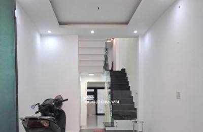 Nhà 5 Tầng BTCT Đường Trần Hưng Đạo - Quận 1 - Hẻm Xe Tải - Giá 12.8 Tỷ