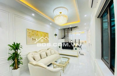 Nhà Đẹp, Gần Đường Ô TÔ, Đường Láng, Đống Đa 53m, 4 tầng, mt 4.1m, giá 13.8 tỷ.