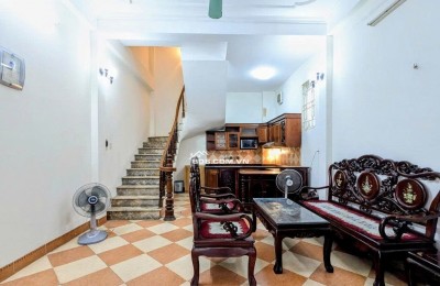 Nhỉnh 6 Tỷ - TT Thanh Xuân -  Vài Bước Ra Trường Tiểu Học Khương Đình - Lô Góc.