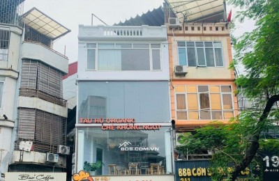 Cho thuê nhà mặt phố ĐỘI CẤN 65M x 4 tầng, mặt tiền 4.5m giá thuê 30tr/tháng