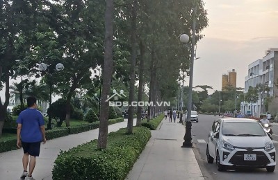 Bán ngôi nhà đẹp mới đẹp lung linh, hẻm xe hơi tránh nhau. P6. TP mỹ Tho. ( P. Thới Sơn-Đống Tháp)