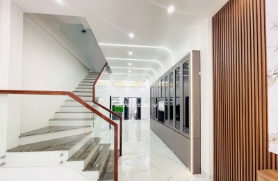 BÁN NHÀ SIÊU ĐẸP 3.55 TỶ 3 TẦNG 91M2 CÓ SÂN Ô TÔ KHU LỘC VƯỢNG