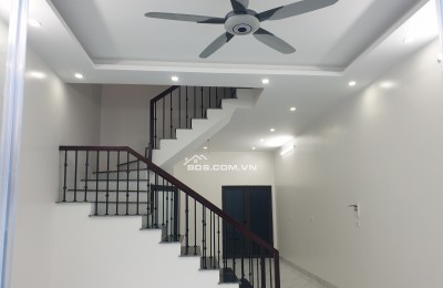 BÁN NHÀ ĐẸP 1.82 TỶ 3 TẦNG 52M2 ( ĐÔNG BẮC ) NGÕ ĐƯỜNG VĨNH MẠC