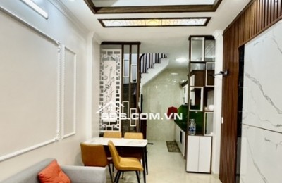 Bán nhà Minh Khai, đối diện Hòa Bình 7, sổ 42 m2, giá chào 6,15 tỷ.