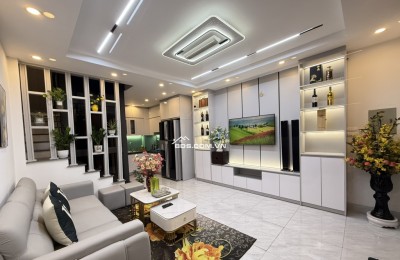  LÔ GÓC – Ô TÔ TRÁNH – THANG MÁY – VỪA Ở VỪA KINH DOANH – THIẾT KẾ ĐẲNG CẤP