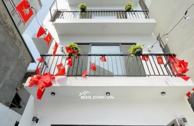  NHÀ MỚI TINH - LÔ GÓC - NỘI THẤT CAO CẤP - SÀI ĐỒNG LONG BIÊN - NHỈNH 6 TỶ! 