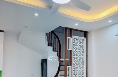  BÁN NHÀ MỚI TINH – FULL NỘI THẤT CAO CẤP – CÁCH PHỐ 30M – THẠCH BÀN, LONG BIÊN 