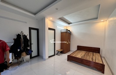  NHÀ MỚI ĐẸP – GẦN HỒ – NGÕ THÔNG – TIỆN ÍCH NGẬP TRÀN – Ở NGAY - CỰ KHỐI LONG BIÊN