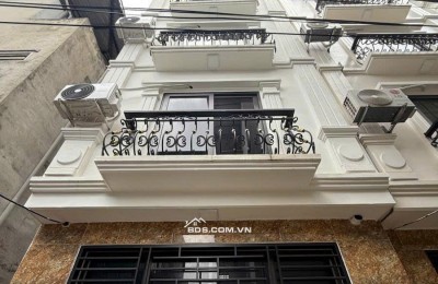 Lô Góc - Thang Máy - Full Nội Thất -  Vũ Ngọc Phan, Đống Đa - 40m, Nhỉnh 9 Tỷ.