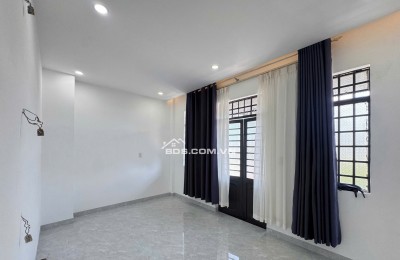 BÁN NHÀ 3 TẦNG MẶT TIỀN NGUYỄN ĐỨC AN – GẦN BIỂN, KHU DÂN TRÍ CAO – CHỈ VIỆC VÀO Ở!