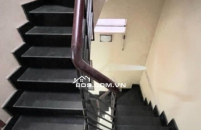BÁN NHÀ 4 TẦNG - SỔ HỒNG RIÊNG - HOÀN CÔNG ĐỦ - CÓ GIẾNG TRỜI GIỮA NHÀ - 0911000463