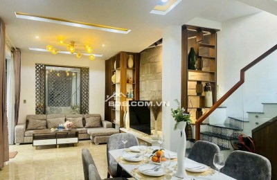 Nhanh tay sỡ hữu ngay nhà đẹp giá rẻ gần biển, Q.Hải Châu, TP. Đà Nẵng