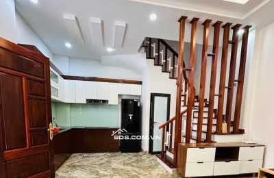 Siêu Hiếm Nhà Phố Nguyễn Sơn 5 Tầng Full Nội Thất Giá Nhỉnh 8 Tỷ