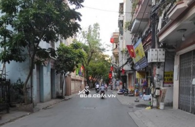 Bán nhà 40m2 Quận Thanh Xuân- Gần hồ, trường, chợ- Xách vali về ở ngay